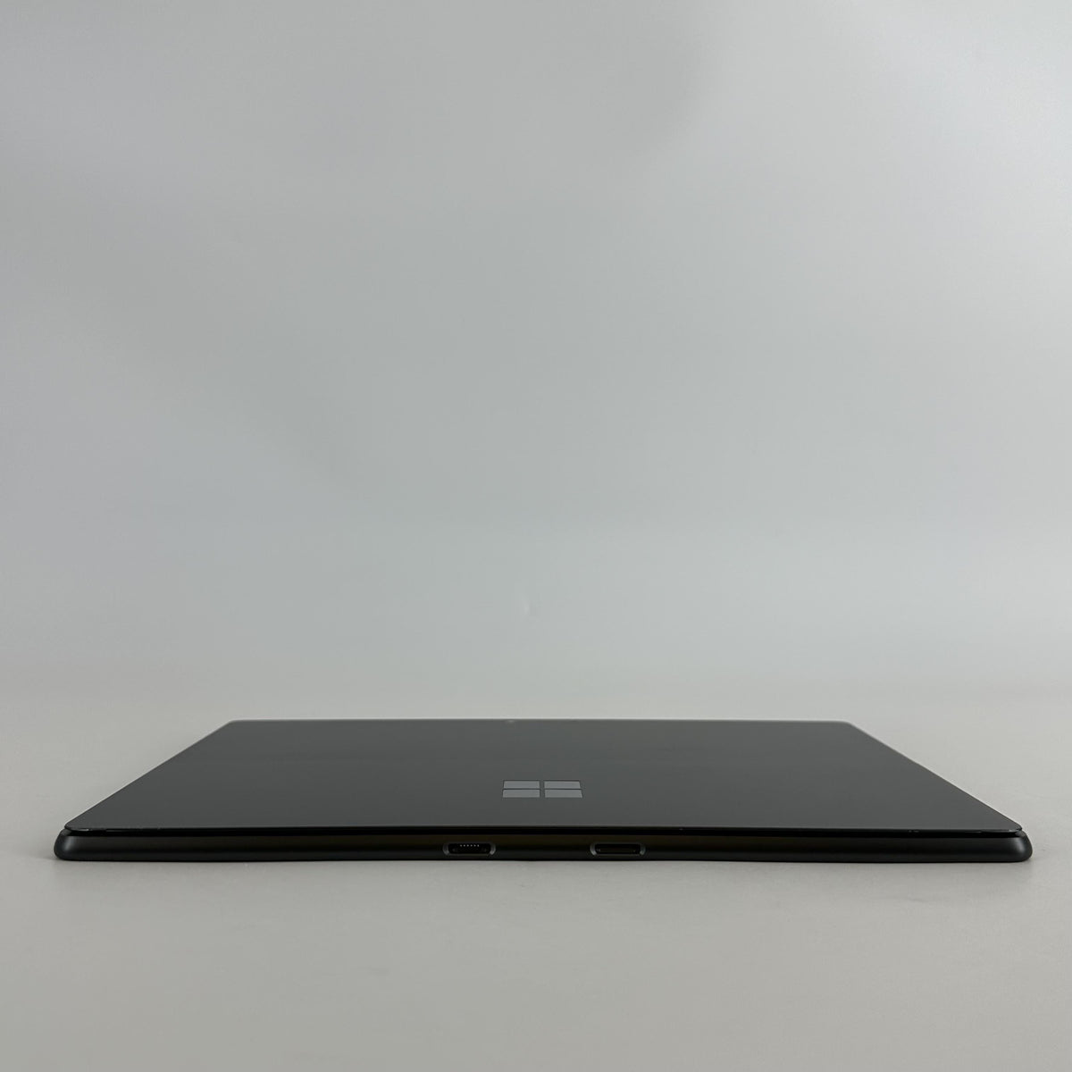 Microsoft Surface Pro 9 13 Graphite WiFi 2.1 GHz Intel Core i7 12th Gen. 16GB RAM 512GB Solid State Drive