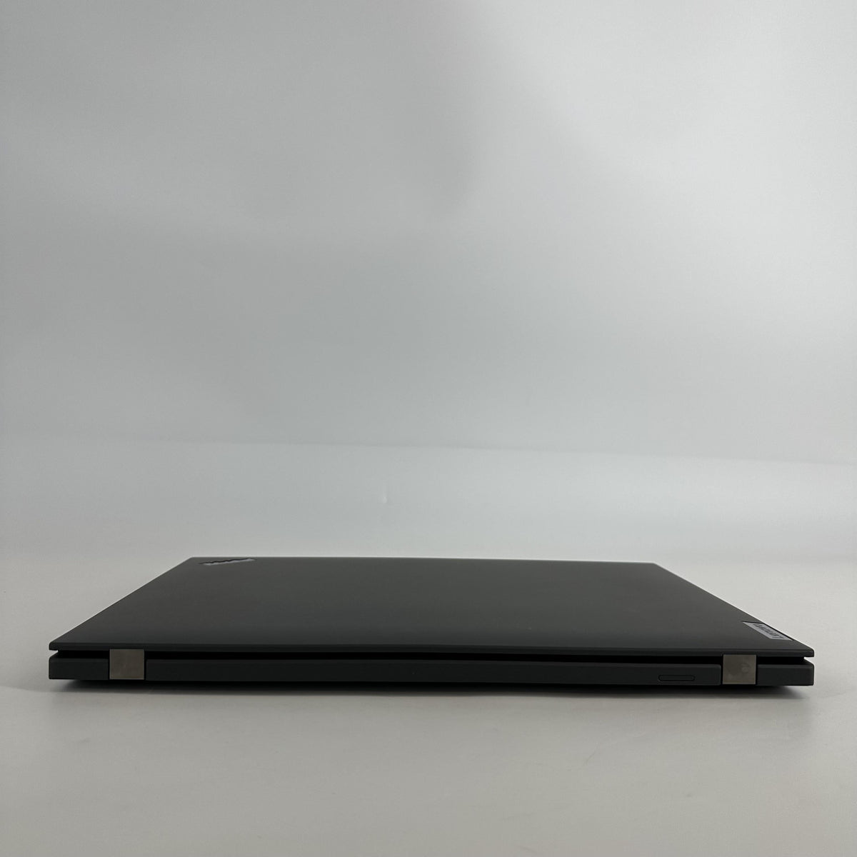 Lenovo ThinkPad T16 Gen 1 Gray 2.1 GHz Intel Core i7 12th Gen. 16GB RAM 512GB Solid State Drive