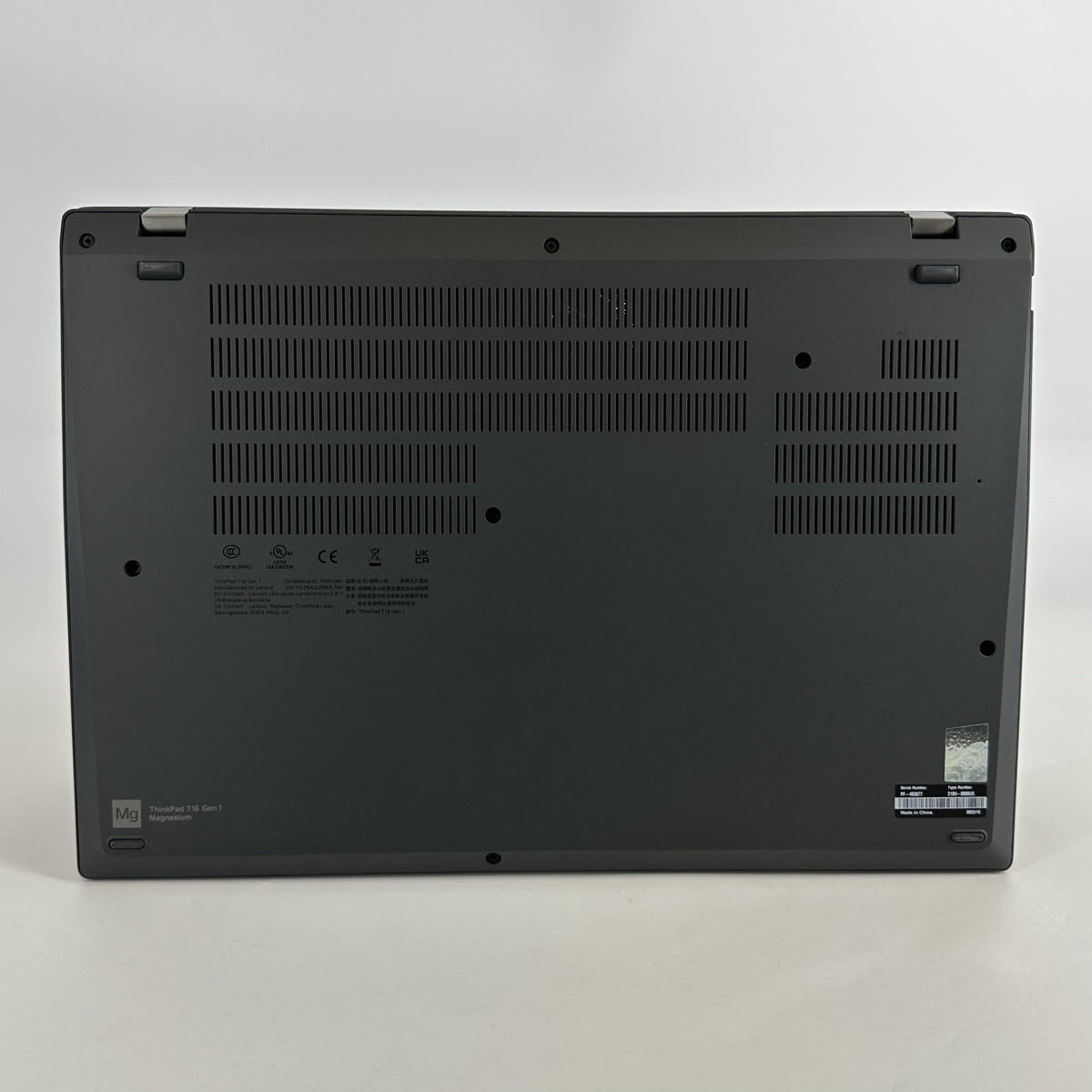 Lenovo ThinkPad T16 Gen 1 Gray 2.1 GHz Intel Core i7 12th Gen. 16GB RAM 512GB Solid State Drive