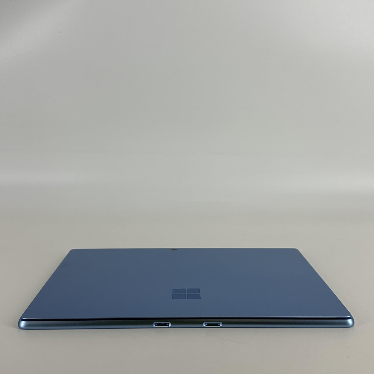 Microsoft Surface Pro 9 13 Blue WiFi 2.5 GHz Intel Core i5 12th Gen. 8GB RAM 256GB Solid State Drive
