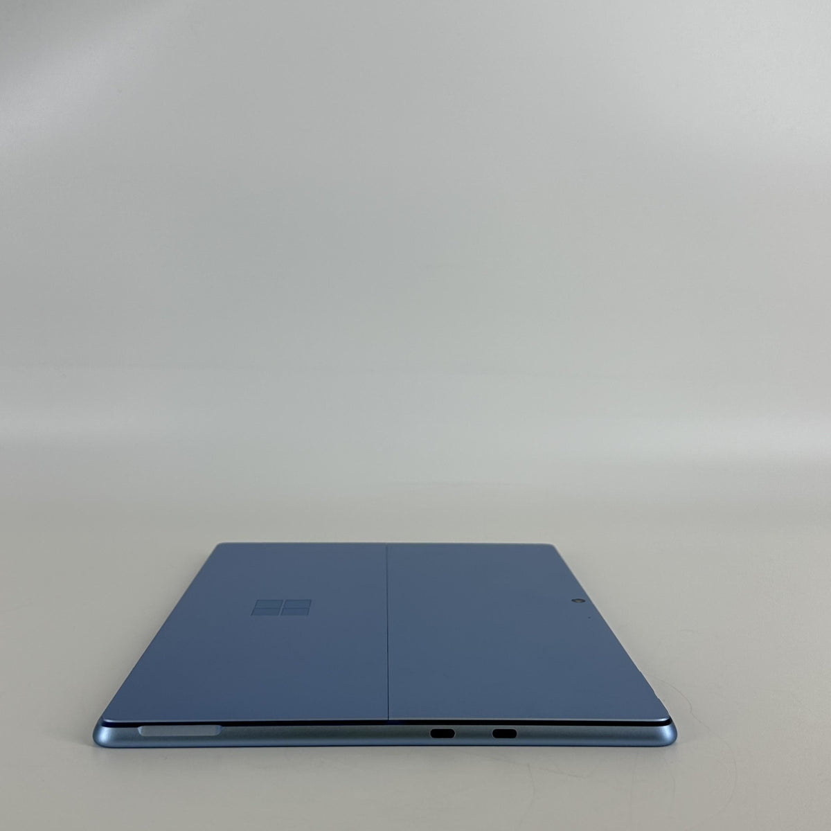 Microsoft Surface Pro 9 13 Blue WiFi 2.5 GHz Intel Core i5 12th Gen. 8GB RAM 256GB Solid State Drive