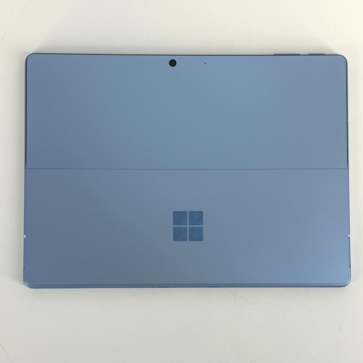 Microsoft Surface Pro 9 13 Blue WiFi 2.5 GHz Intel Core i5 12th Gen. 8GB RAM 256GB Solid State Drive