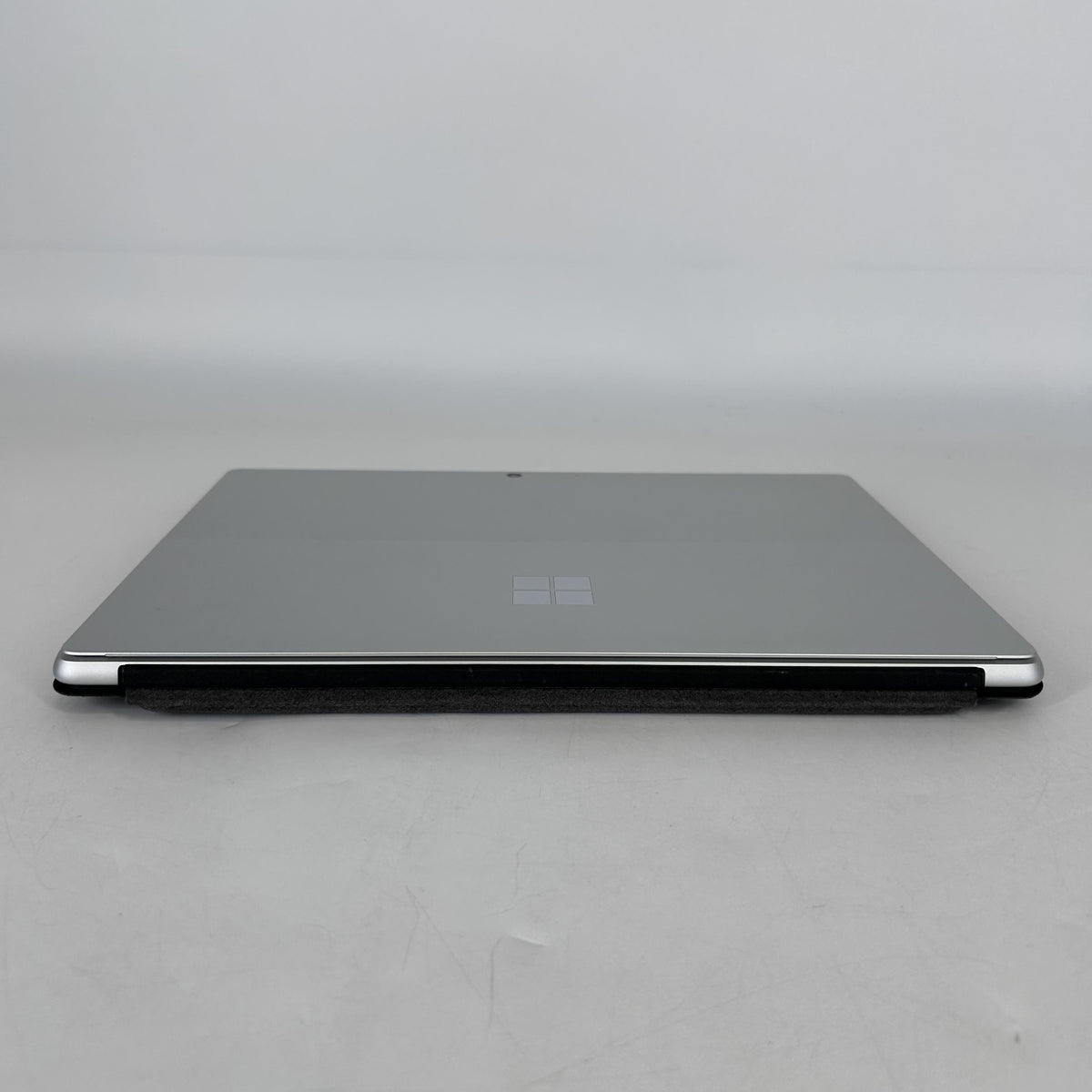 Microsoft Surface Pro 9 13 Graphite WiFi 2.6 GHz Intel Core i7 12th Gen. 32GB RAM 1TB Solid State Drive