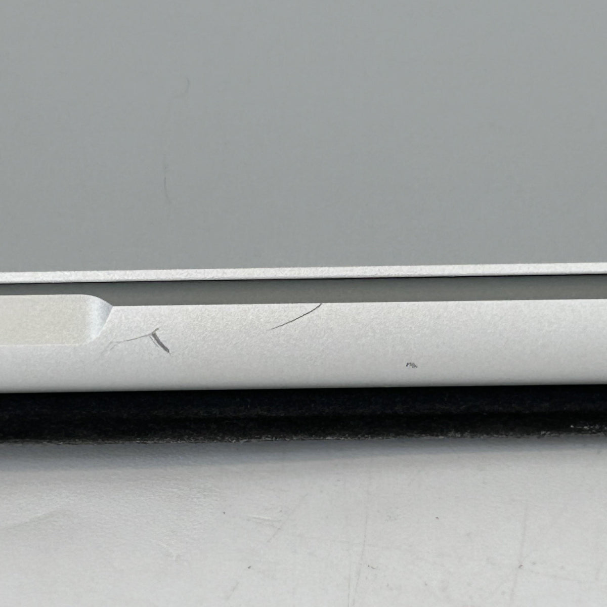 Microsoft Surface Pro 9 13 Graphite WiFi 2.6 GHz Intel Core i7 12th Gen. 32GB RAM 1TB Solid State Drive