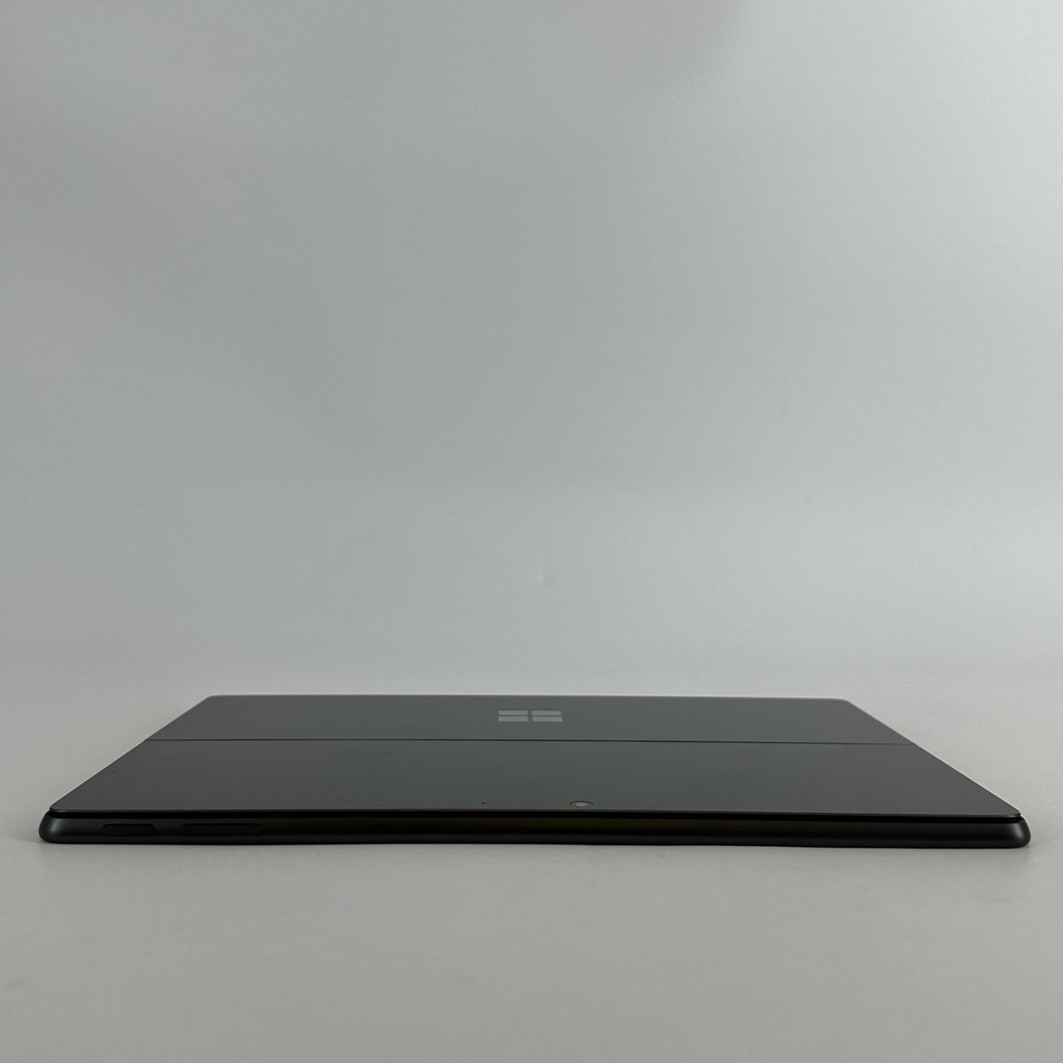 Microsoft Surface Pro 9 13 Graphite WiFi 2.1 GHz Intel Core i7 12th Gen. 16GB RAM 512GB Solid State Drive