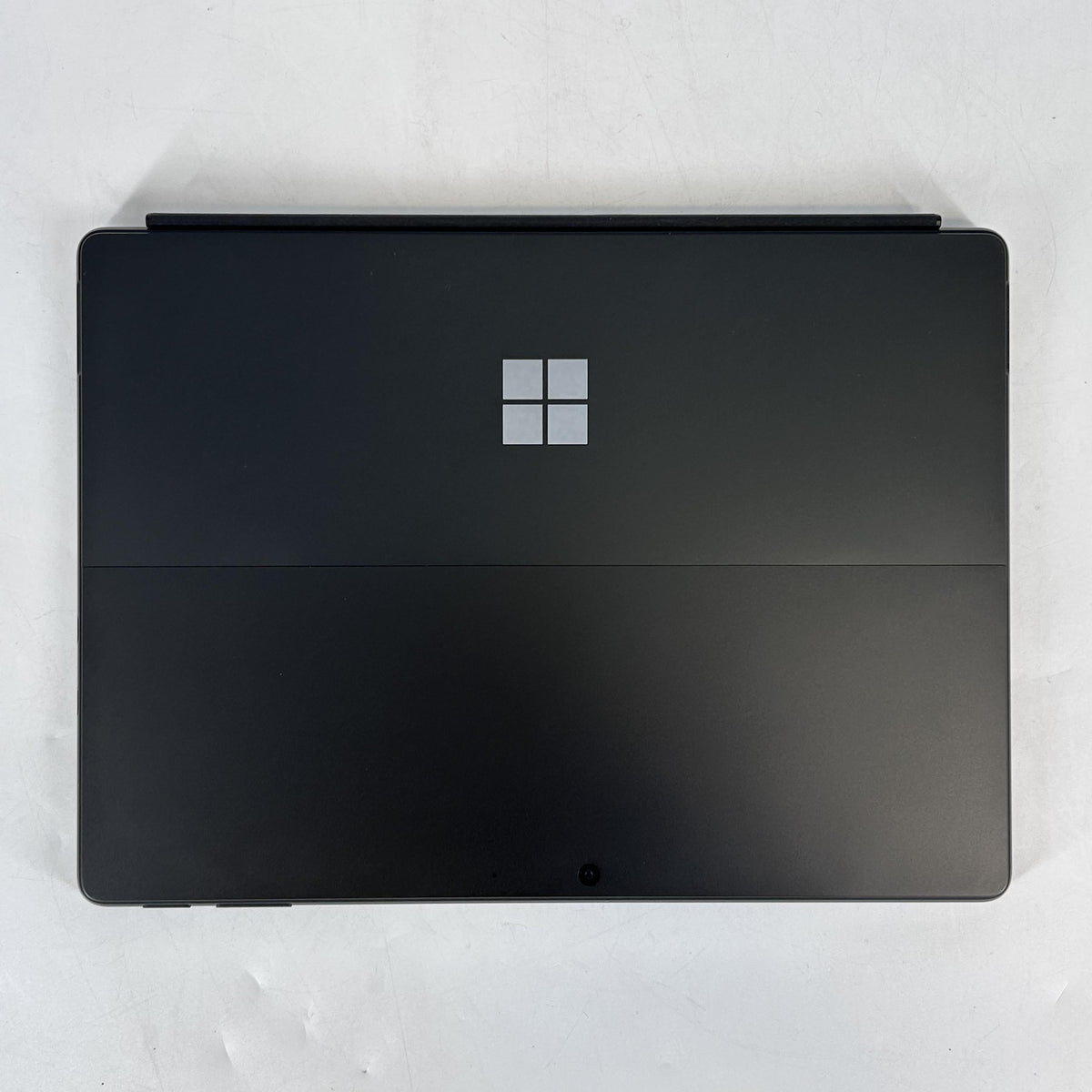 Microsoft Surface Pro 9 13 Graphite WiFi 2.5 GHz Intel Core i5 12th Gen. 8GB RAM 256GB Solid State Drive